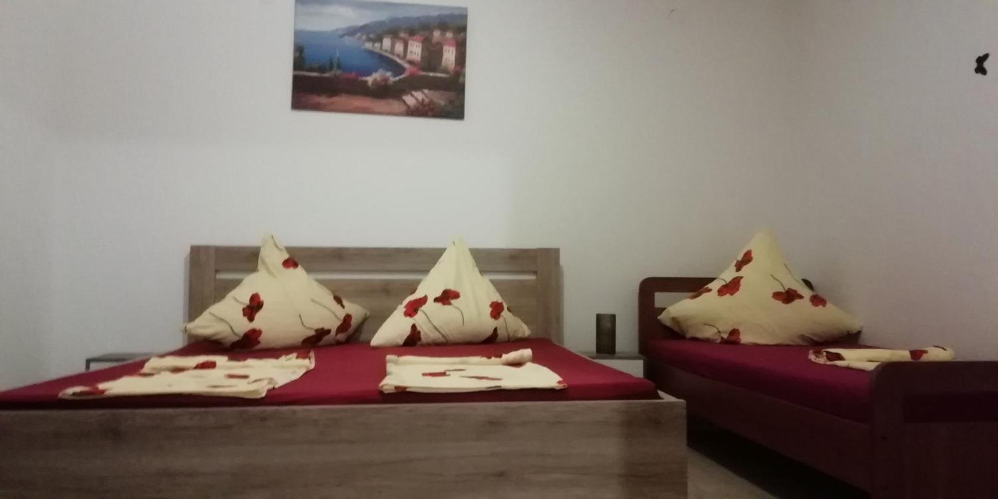 Apartmani Kod Rade Pakoštane Exterior foto