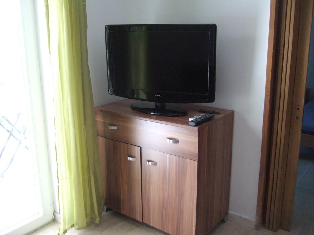 Apartmani Kod Rade Pakoštane Exterior foto